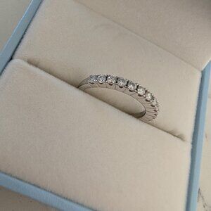 DovEggs Moissanite Wedding Ring for Women, size 5